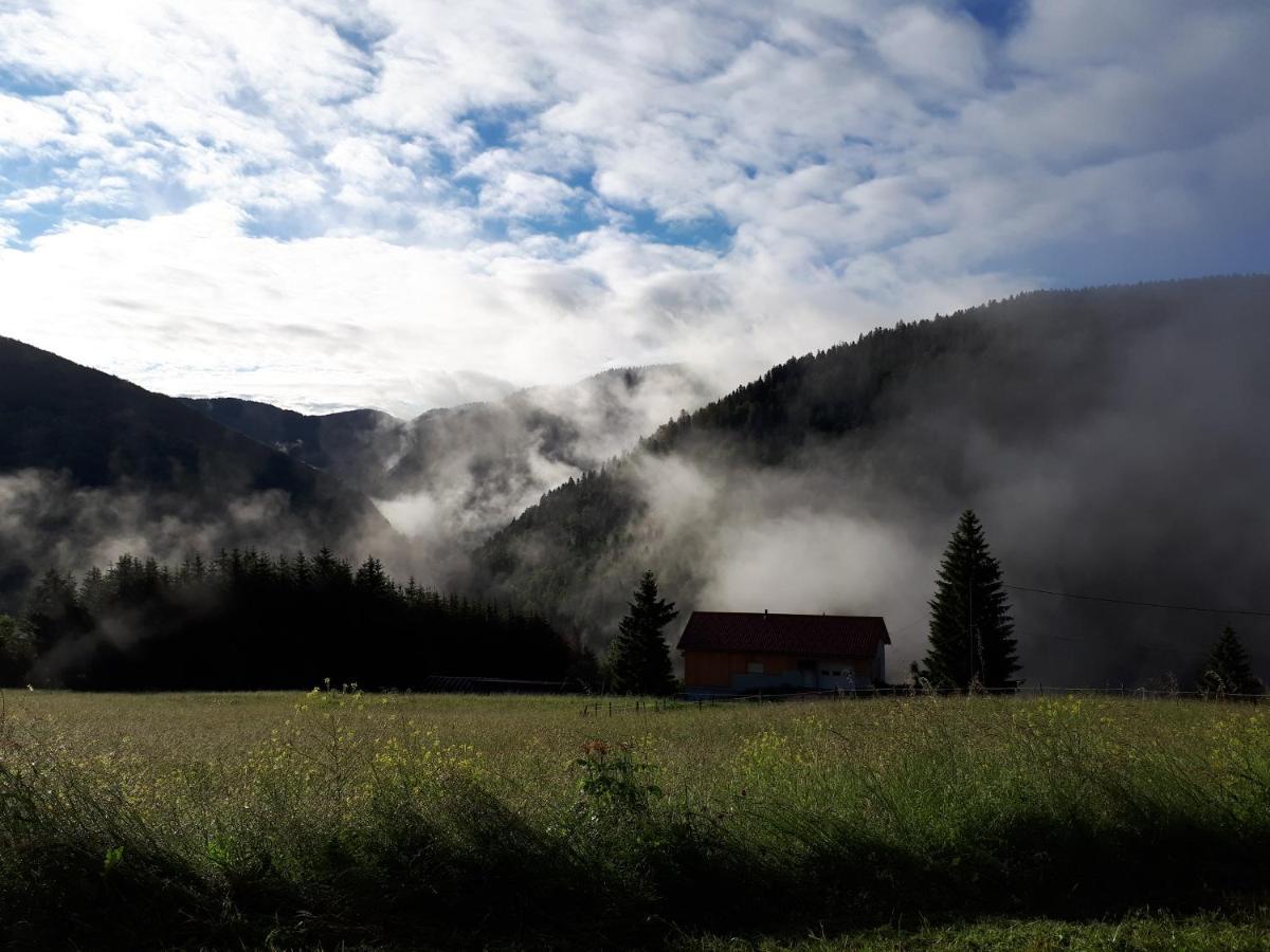 Maison Au Calme Bed and Breakfast Viry  Exterior foto